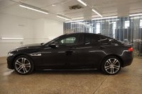 USED 2017 S JAGUAR XE 2.0 D R-SPORT AWD 4d 178 BHP AWD SPORTS  FINISHED IN THE BEST COLOUR ULTIMATE BLACK WITH PANORAMIC ROOF