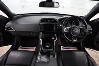 USED 2017 S JAGUAR XE 2.0 D R-SPORT AWD 4d 178 BHP AWD SPORTS  FINISHED IN THE BEST COLOUR ULTIMATE BLACK WITH PANORAMIC ROOF