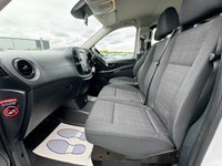 USED 2021 21 MERCEDES-BENZ VITO 2.0 114CDI TOURER PRO L3 5d 135 BHP JUST SERVICED*9 SEAT*FULL HISTORY