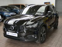 USED 2020 70 VOLVO XC40 2.0 B4 R-DESIGN PRO MHEV 5d 195 BHP SAT NAV HEATED SEATS PART LEATHER INTERIOR PARKING SENSORS 1 OWNER VOLVO SERVICE HISTORY 6 MONTHS GOLD WARRANTY