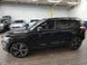USED 2020 70 VOLVO XC40 2.0 B4 R-DESIGN PRO MHEV 5d 195 BHP SAT NAV HEATED SEATS PART LEATHER INTERIOR PARKING SENSORS 1 OWNER VOLVO SERVICE HISTORY 6 MONTHS GOLD WARRANTY
