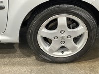 USED 2010 10 PEUGEOT 107 1.0 ALLURE 5d 68 BHP 5 Door Metallic Silver 54974 Miles