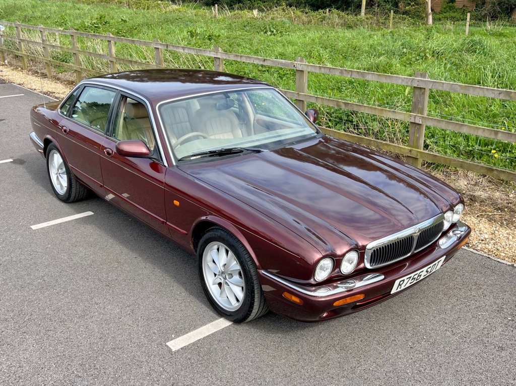 USED 1997 R JAGUAR XJ8 4.0 V8 // 290 BHP // 4d // px swap 