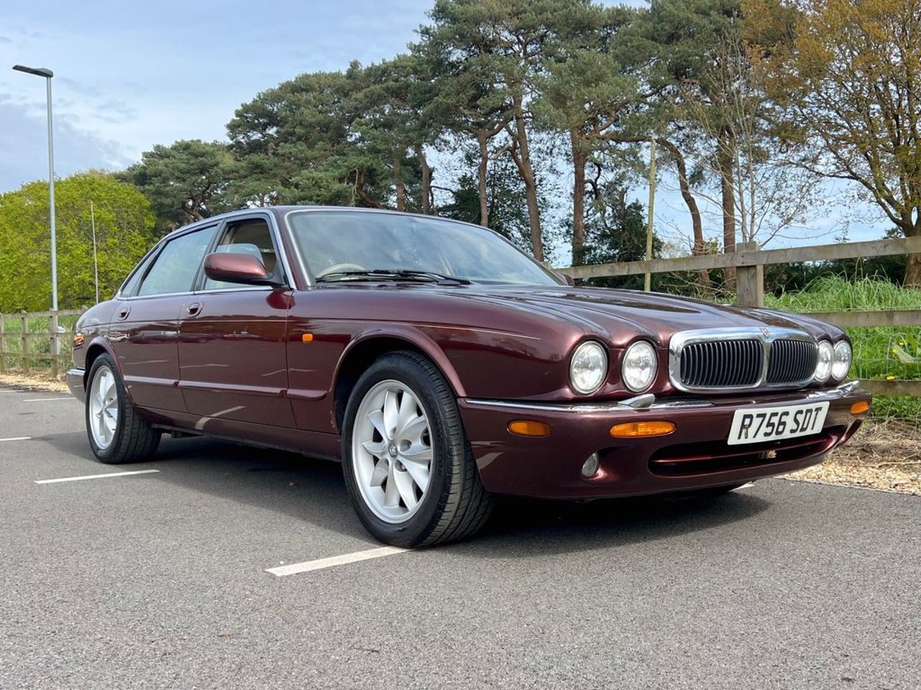 USED 1997 R JAGUAR XJ8 4.0 V8 // 290 BHP // 4d // px swap 