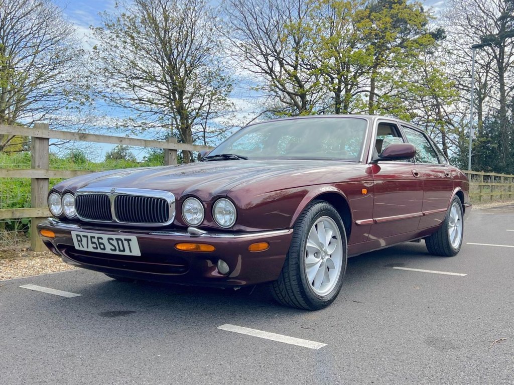 USED 1997 R JAGUAR XJ8 4.0 V8 // 290 BHP // 4d // px swap 