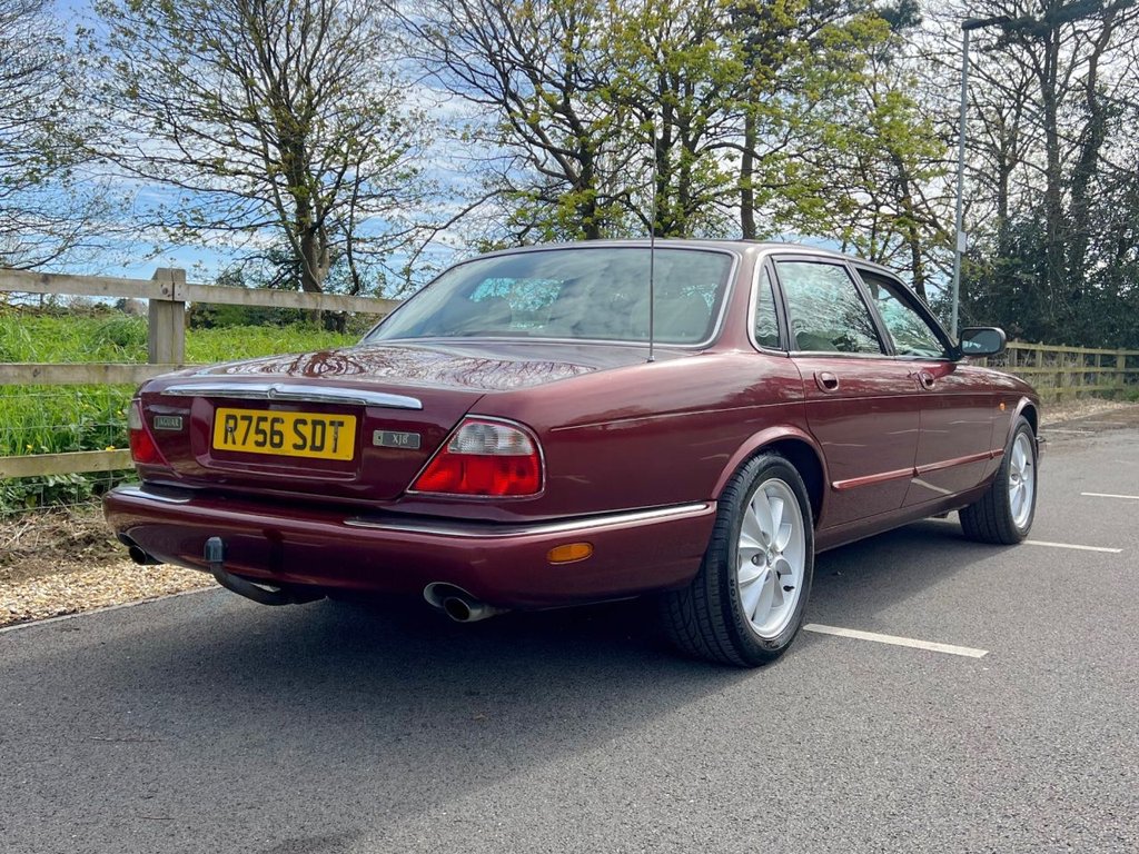 USED 1997 R JAGUAR XJ8 4.0 V8 // 290 BHP // 4d // px swap 