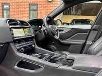 USED 2017 66 JAGUAR F-PACE 3.0L V6 S AWD 5d AUTO 375 BHP 