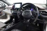 USED 2018 68 TOYOTA CHR 1.8 EXCEL 5d 122 BHP LOW MILES FULL SPORTS LEATHER SEATS  DIAMOND CUT ALLOYS