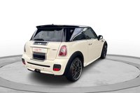 USED 2009 59 MINI HATCH JOHN COOPER WORKS 1.6 JOHN COOPER WORKS 3d 208 BHP OVER &pound;2800 WORTH OF OPTIONS