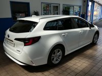 USED 2022 22 TOYOTA COROLLA 1.8 ICON 5d 121 BHP SAT NAV HEATED SEATS REAR VIEW CAMERA CRUISE CONTROL PARKING SENSORS 1 OWNER 10 YR TOYOTA WARRANTY JUNE 2032
