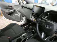 USED 2022 22 TOYOTA COROLLA 1.8 ICON 5d 121 BHP SAT NAV HEATED SEATS REAR VIEW CAMERA CRUISE CONTROL PARKING SENSORS 1 OWNER 10 YR TOYOTA WARRANTY JUNE 2032