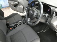USED 2022 22 TOYOTA COROLLA 1.8 ICON 5d 121 BHP SAT NAV HEATED SEATS REAR VIEW CAMERA CRUISE CONTROL PARKING SENSORS 1 OWNER 10 YR TOYOTA WARRANTY JUNE 2032