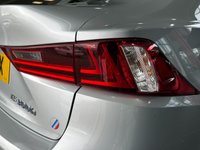 USED 2014 14 LEXUS IS 2.5 300H F SPORT 4d 220 BHP Lexus Navigation System