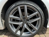 USED 2014 14 LEXUS IS 2.5 300H F SPORT 4d 220 BHP Lexus Navigation System