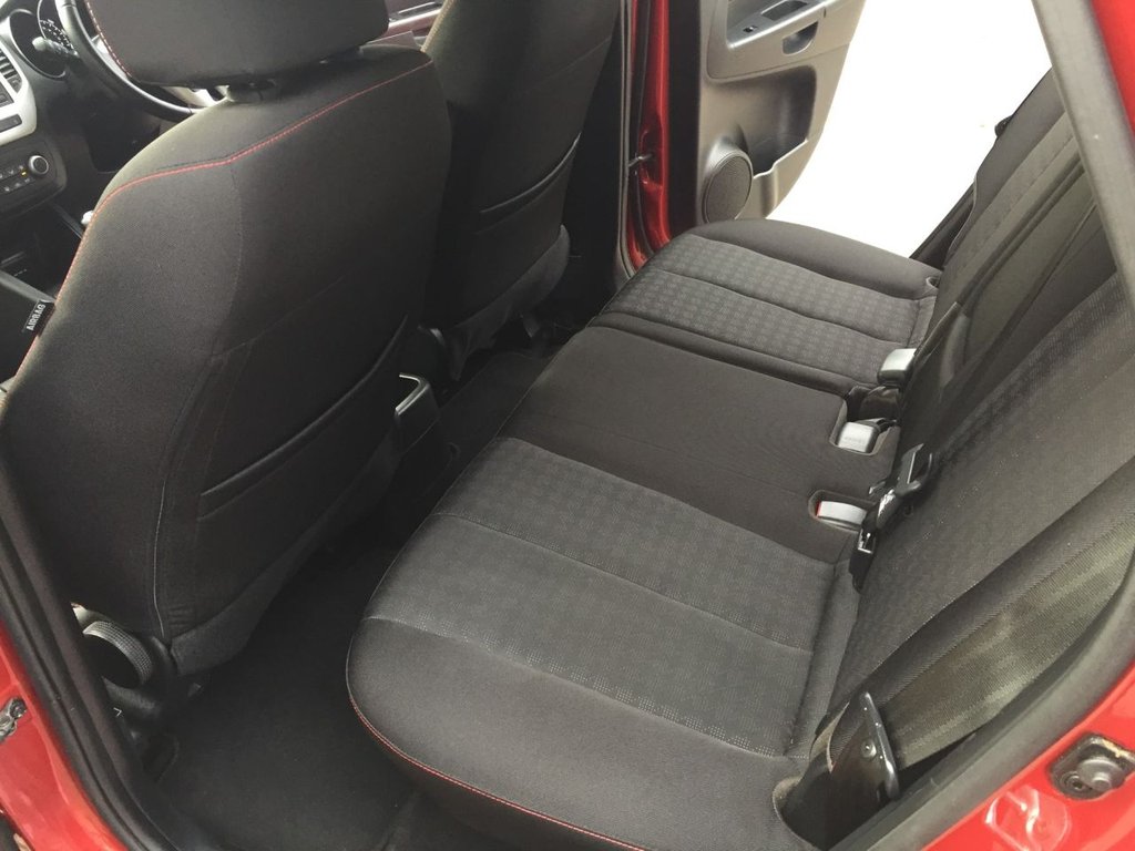 USED 2015 15 KIA VENGA 1.4 SR7 ISG 5d 89 BHP GREAT VALUE KIA VENGA