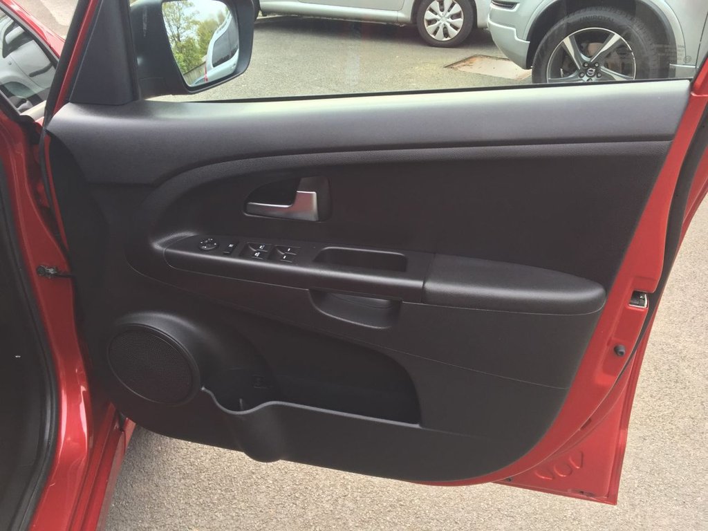 USED 2015 15 KIA VENGA 1.4 SR7 ISG 5d 89 BHP GREAT VALUE KIA VENGA
