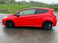 USED 2015 15 FORD FIESTA 1.0 ZETEC S RED EDITION 3d 139 BHP &pound;20 RFL ++ 70+MPG
