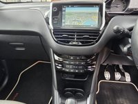 USED 2014 64 PEUGEOT 208 1.2 ROLAND GARROS 5d 82 BHP PEUGEOT 208 1.2 ROLAND GARROS 5d 82 BHP