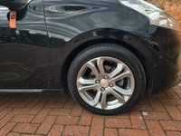 USED 2014 64 PEUGEOT 208 1.2 ROLAND GARROS 5d 82 BHP PEUGEOT 208 1.2 ROLAND GARROS 5d 82 BHP