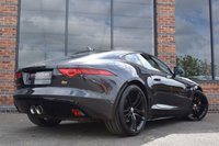 USED 2017 F JAGUAR F-TYPE 3.0 V6 S 2d 380 BHP CARBON EXTERIOR / SUNROOF