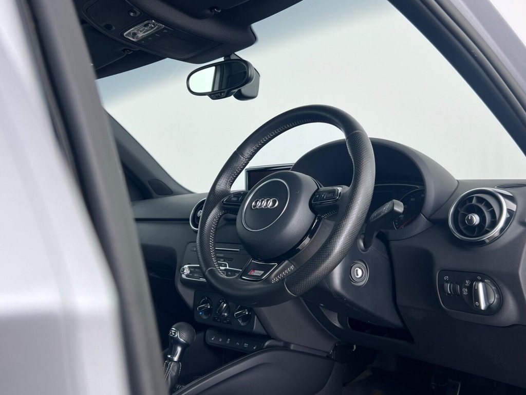 2015 Audi A1 Sportback Tfsi S Line £11,900