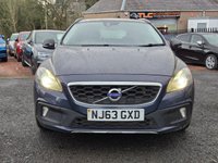 USED 2013 63 VOLVO V40 1.6 D2 CROSS COUNTRY LUX 5d 113 BHP BLUETOOTH PHONE +AUDIO CONNECTIVITY+ FULL LEATHER SEATS + USB