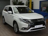 USED 2020 69 MITSUBISHI OUTLANDER 2.4 PHEV EXCEED SAFETY 5d 222 BHP SAT NAV LEATHER HEATED SEATS PARKING SENSORS 1 OWNER SERVICE HISTORY MITSUBISHI WARRANTY TILL JAN 2025