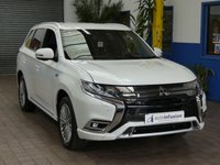 USED 2020 69 MITSUBISHI OUTLANDER 2.4 PHEV EXCEED SAFETY 5d 222 BHP SAT NAV LEATHER HEATED SEATS PARKING SENSORS 1 OWNER SERVICE HISTORY MITSUBISHI WARRANTY TILL JAN 2025