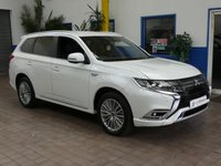 USED 2020 69 MITSUBISHI OUTLANDER 2.4 PHEV EXCEED SAFETY 5d 222 BHP SAT NAV LEATHER HEATED SEATS PARKING SENSORS 1 OWNER SERVICE HISTORY MITSUBISHI WARRANTY TILL JAN 2025