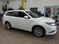 USED 2020 69 MITSUBISHI OUTLANDER 2.4 PHEV EXCEED SAFETY 5d 222 BHP SAT NAV LEATHER HEATED SEATS PARKING SENSORS 1 OWNER SERVICE HISTORY MITSUBISHI WARRANTY TILL JAN 2025