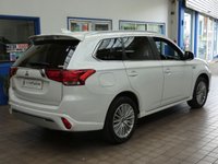 USED 2020 69 MITSUBISHI OUTLANDER 2.4 PHEV EXCEED SAFETY 5d 222 BHP SAT NAV LEATHER HEATED SEATS PARKING SENSORS 1 OWNER SERVICE HISTORY MITSUBISHI WARRANTY TILL JAN 2025