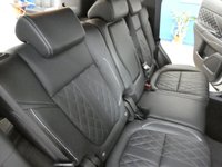 USED 2020 69 MITSUBISHI OUTLANDER 2.4 PHEV EXCEED SAFETY 5d 222 BHP SAT NAV LEATHER HEATED SEATS PARKING SENSORS 1 OWNER SERVICE HISTORY MITSUBISHI WARRANTY TILL JAN 2025