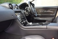 USED 2015 15 JAGUAR XJ 3.0 D V6 PORTFOLIO 4d AUTO 275 BHP SALOON