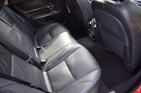 USED 2015 15 JAGUAR XJ 3.0 D V6 PORTFOLIO 4d AUTO 275 BHP SALOON