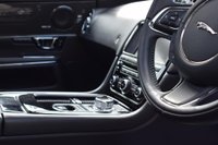 USED 2015 15 JAGUAR XJ 3.0 D V6 PORTFOLIO 4d AUTO 275 BHP SALOON