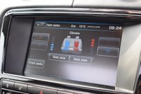 USED 2015 15 JAGUAR XJ 3.0 D V6 PORTFOLIO 4d AUTO 275 BHP SALOON