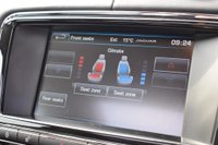 USED 2015 15 JAGUAR XJ 3.0 D V6 PORTFOLIO 4d AUTO 275 BHP SALOON