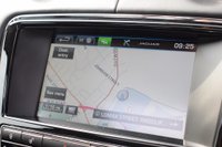 USED 2015 15 JAGUAR XJ 3.0 D V6 PORTFOLIO 4d AUTO 275 BHP SALOON