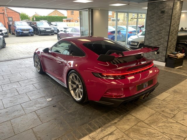 USED 2022 22 PORSCHE 911 4.0 GT3 PDK 2d 503 BHP FRONT AXLE LIFT | CERAMIC BRAKES