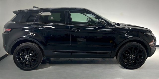 2019 Land Rover RANGE ROVER EVOQUE - Photo 8