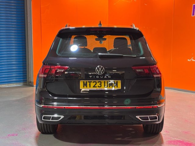 2023 VOLKSWAGEN TIGUAN 1.5 R-LINE TSI DSG 5d 148 BHP Huge Specification. Low Miles - Photo 5