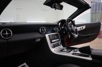 USED 2017 17 MERCEDES-BENZ SLC 2.1 SLC 250 D AMG LINE 2d 201 BHP 