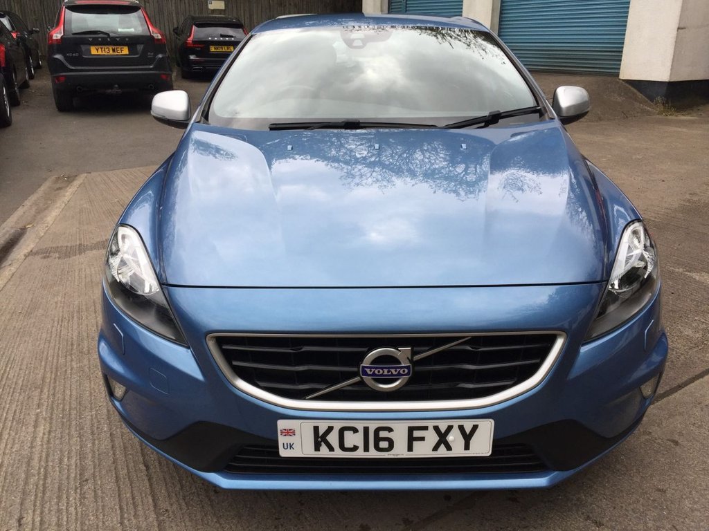 USED 2016 16 VOLVO V40 2.0 D2 R-DESIGN NAV 5d 118 BHP R DESIGN 69000 MILES