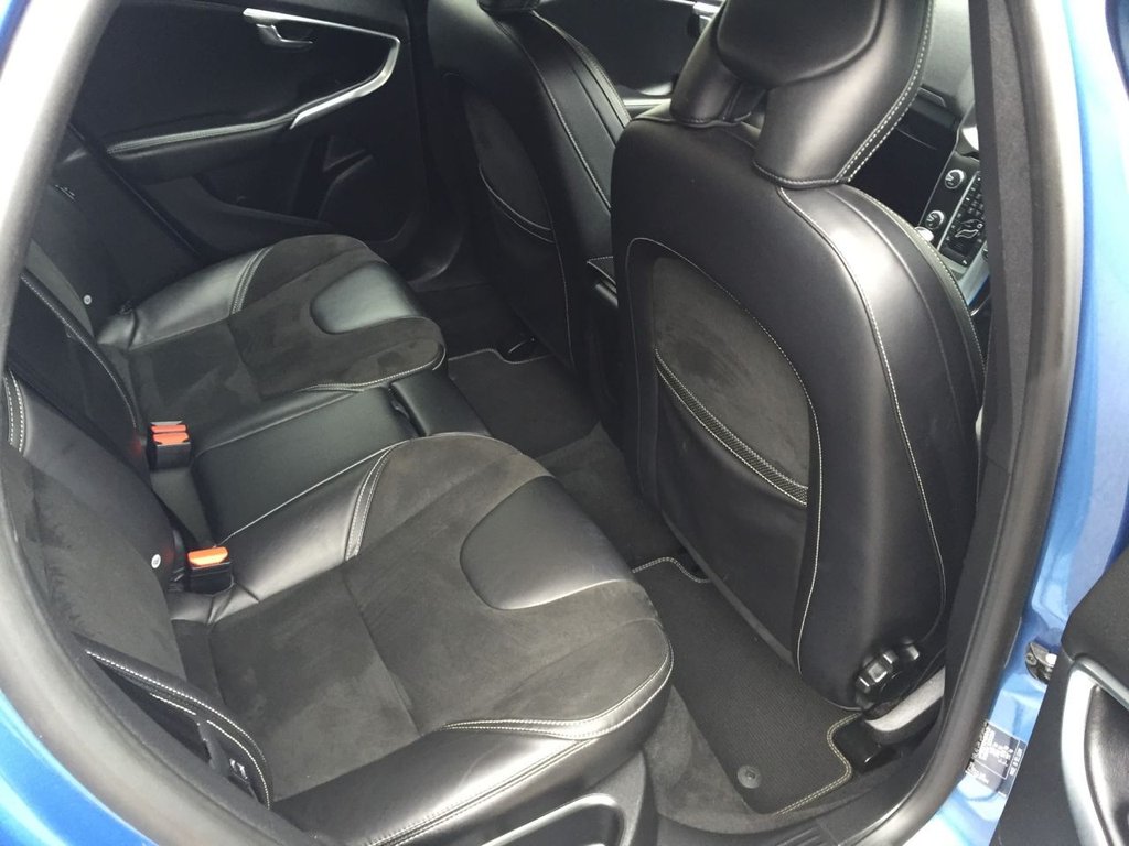 USED 2016 16 VOLVO V40 2.0 D2 R-DESIGN NAV 5d 118 BHP R DESIGN 69000 MILES