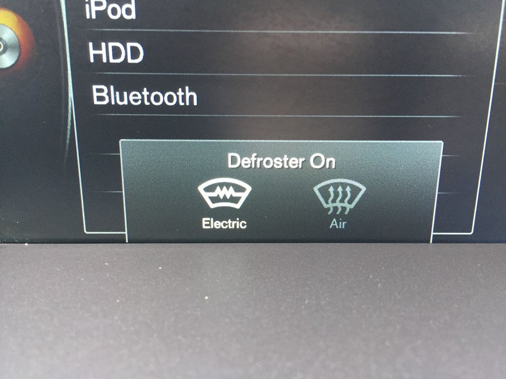 USED 2016 16 VOLVO V40 2.0 D2 R-DESIGN NAV 5d 118 BHP R DESIGN 69000 MILES