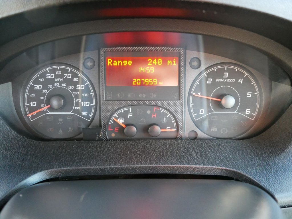 USED 2015 64 PEUGEOT BOXER 3.0 HDI 335 L3 C/C 180 BHP 2 KEYS, BLUETOOTH, SAT NAV