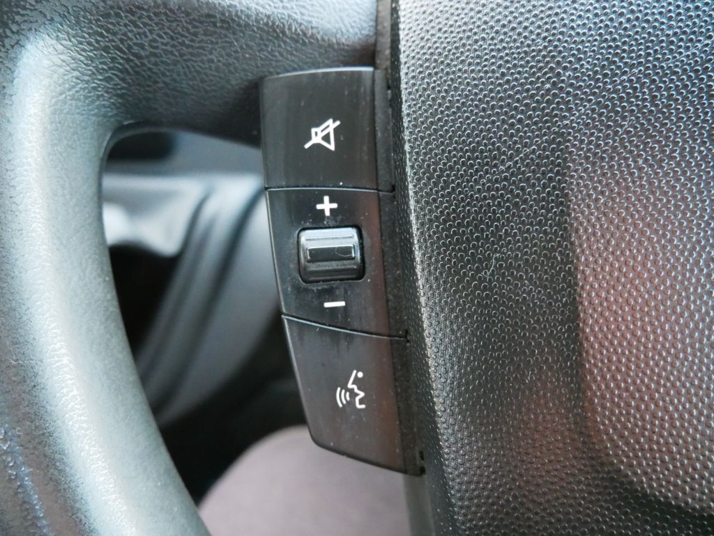 USED 2015 64 PEUGEOT BOXER 3.0 HDI 335 L3 C/C 180 BHP 2 KEYS, BLUETOOTH, SAT NAV