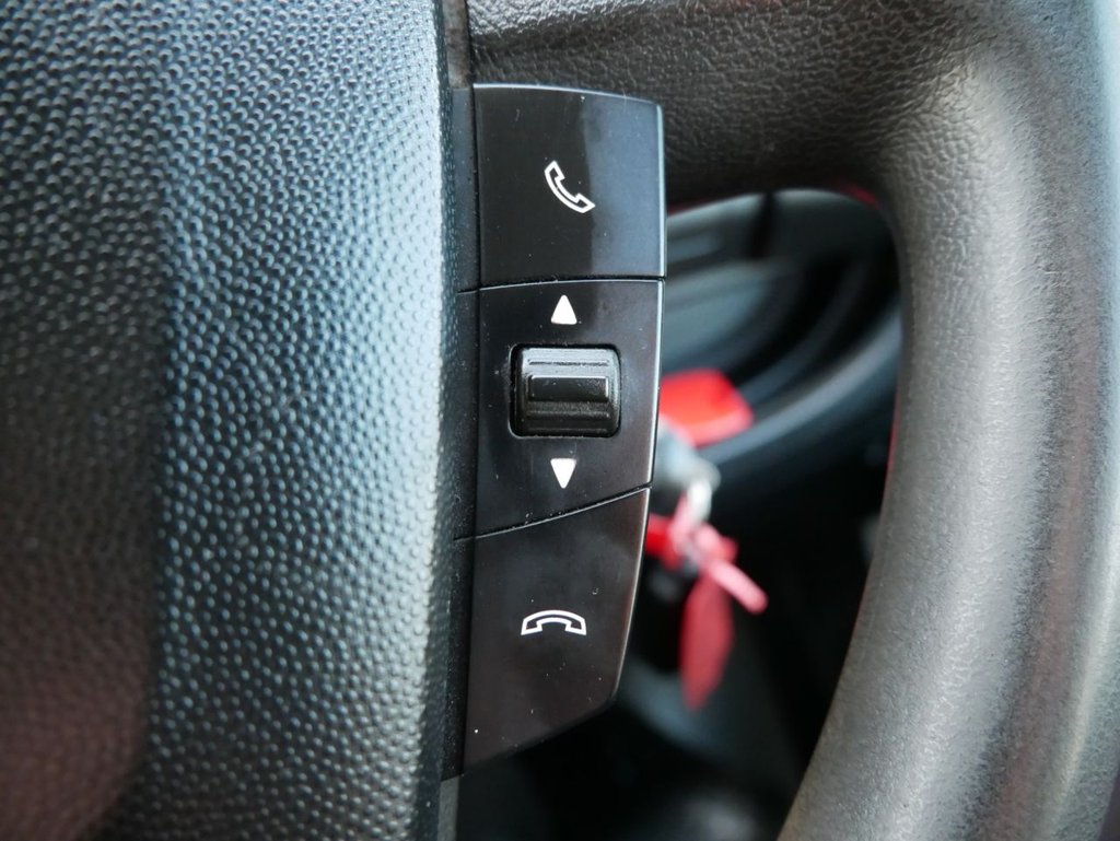 USED 2015 64 PEUGEOT BOXER 3.0 HDI 335 L3 C/C 180 BHP 2 KEYS, BLUETOOTH, SAT NAV