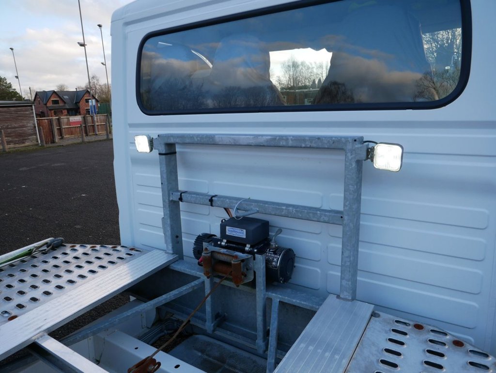 USED 2015 64 PEUGEOT BOXER 3.0 HDI 335 L3 C/C 180 BHP 2 KEYS, BLUETOOTH, SAT NAV