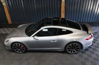 USED 2017 67 PORSCHE 911 3.0 CARRERA 4S PDK 2d 414 BHP CHRONO, BOSE, GLASS ROOF, 14 WAY SEATS, REAR AXLE STEER, PASM, CRUISE, SPORTS EXHAUST, FULL PORSCHE SERVICE HISTORY, 24 MONTH WARRANTY.